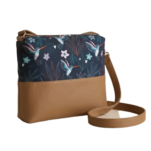 Barna-kolibri mintás oldaltáska